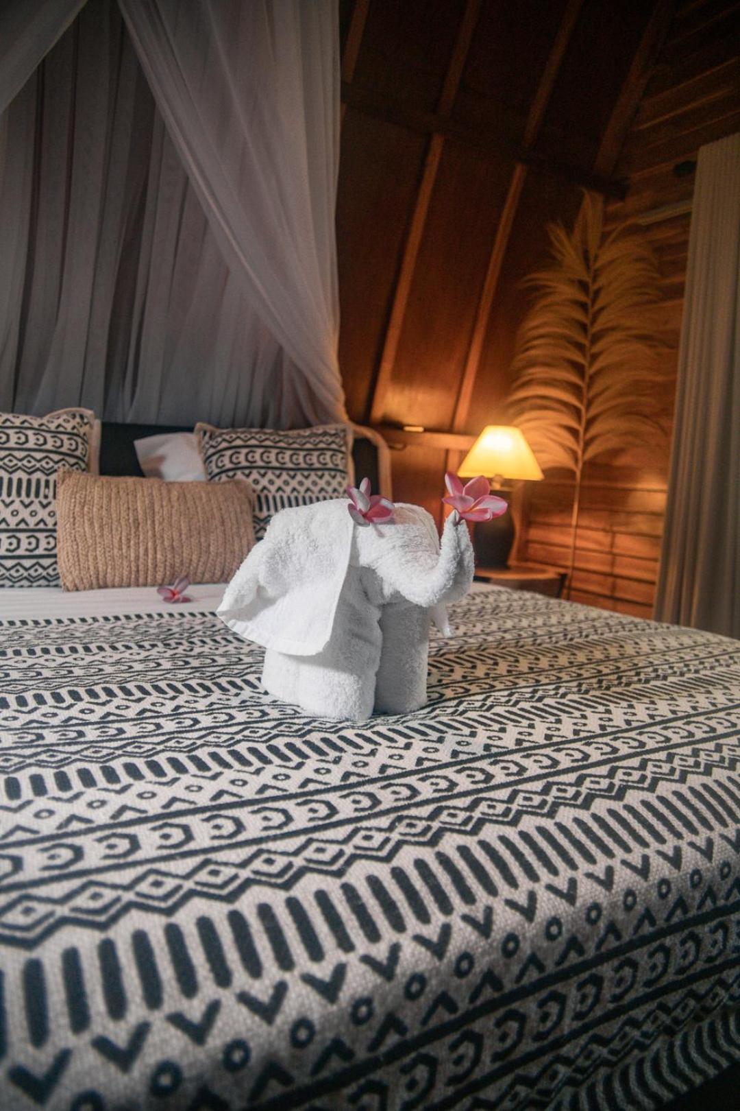 Hakuna Matata Resort Gili Air Extérieur photo